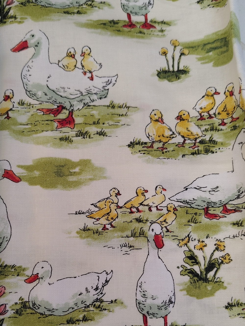 Duck & Duckling Cotton Fabric Print - White, Yellow & Green 5 Fat Quarter Bundle